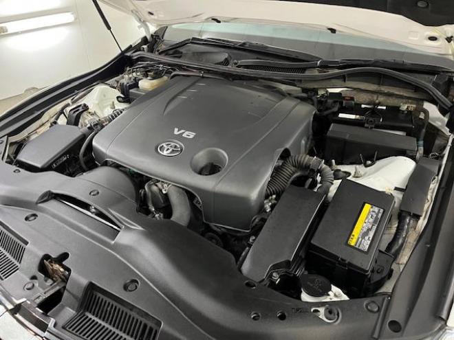 マークXプレミアム　Ｆｏｕｒ　本州仕入　寒冷地仕様　禁煙車　ＷＡＫＯＳバリアスコーティング済　純正１６インチＡＷ　純正１６ＡＷ＋スタッドレスタイヤ付　純正ナビ（フルセグ地デジ　ＤＶＤ再生　Ｂｌｕｅｔｏｏｔｈ対応）＋バックカメラ　純正ハーフレザーシート　エンジンスターター　クルーズコントロール　ＰＵＳＨスタート　スマートキー　フロントガラス熱線　ミラーヒーター　両席パワーシート　タイミングチェーン車　ＨＩＤヘッドライト　横滑り防止装置　ＥＴＣ 4WD 2500 4Dr