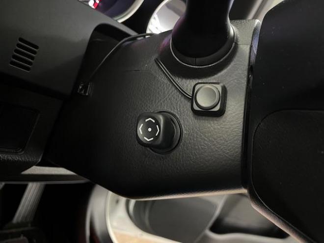 マークXプレミアム　Ｆｏｕｒ　本州仕入　寒冷地仕様　禁煙車　ＷＡＫＯＳバリアスコーティング済　純正１６インチＡＷ　純正１６ＡＷ＋スタッドレスタイヤ付　純正ナビ（フルセグ地デジ　ＤＶＤ再生　Ｂｌｕｅｔｏｏｔｈ対応）＋バックカメラ　純正ハーフレザーシート　エンジンスターター　クルーズコントロール　ＰＵＳＨスタート　スマートキー　フロントガラス熱線　ミラーヒーター　両席パワーシート　タイミングチェーン車　ＨＩＤヘッドライト　横滑り防止装置　ＥＴＣ 4WD 2500 4Dr