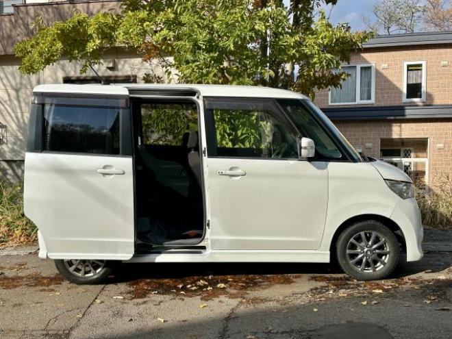 ルークスハイウェイスター　ターボ　4WD 両側電動リモコンスライドドア　タイミングチェーン車　HID スマートキー　楽ナビ　ワンセグテレビ 4WD 5 660Dr