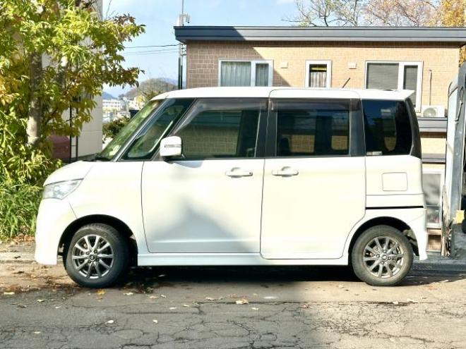 ルークスハイウェイスター　ターボ　4WD 両側電動リモコンスライドドア　タイミングチェーン車　HID スマートキー　楽ナビ　ワンセグテレビ 4WD 5 660Dr