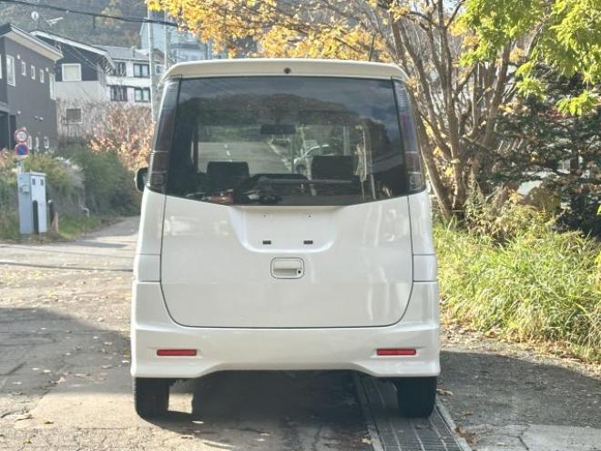 ルークスハイウェイスター　ターボ　4WD 両側電動リモコンスライドドア　タイミングチェーン車　HID スマートキー　楽ナビ　ワンセグテレビ 4WD 5 660Dr