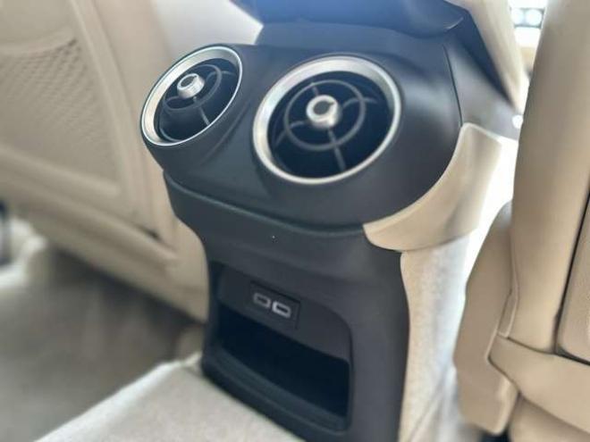 アルファロメオステルヴィオ ファースト エディション 4WD　ターボ　パワステ　パワーウィンドウ　白革シート　純正アルミ　ABS　キーレス　ディーラー車　オーディオハーマン　リアパワーゲート　シートヒーター　ETC　クルーズコントロール 正規輸入車 2000