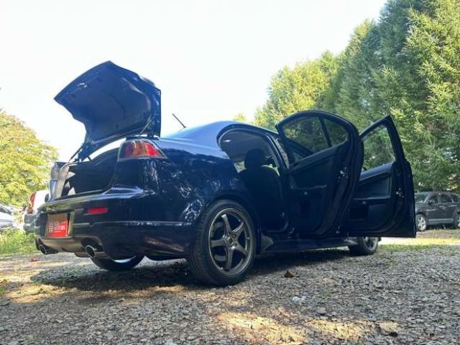 ギャランフォルティス 2.0 ラリーアート 4WD　社外ナビ　フルセグ　バックカメラ　ドラレコ　パワーウィンドウ　パワステ　ABS　キーレスエントリー　盗難防止装置　　クルーズコントロール 2000