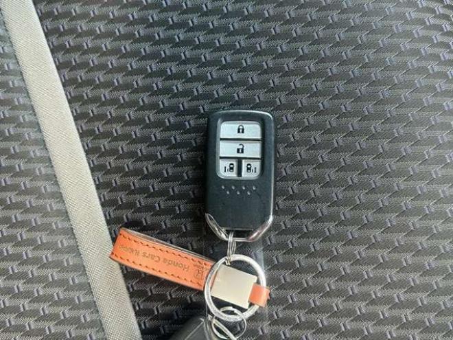 ステップワゴン1.5 スパーダ クールスピリット 4WD　ホンダセンシング　純正アルミ　パワステ　パワーウィンドウ　記録簿　ABS　両側パワースライドドア　クルーズコントロール　LEDヘッドライト　トリプルゾーンフルオートエアコン　コンビシート 1500