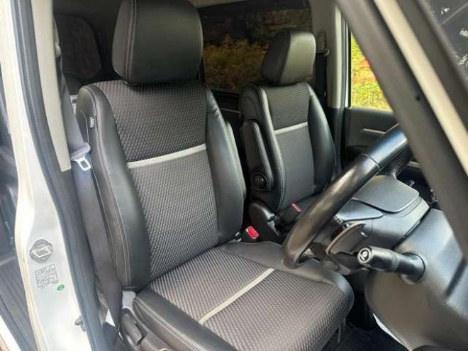 ステップワゴン1.5 スパーダ クールスピリット 4WD　ホンダセンシング　純正アルミ　パワステ　パワーウィンドウ　記録簿　ABS　両側パワースライドドア　クルーズコントロール　LEDヘッドライト　トリプルゾーンフルオートエアコン　コンビシート 1500