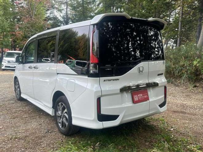 ステップワゴン1.5 スパーダ クールスピリット 4WD　ホンダセンシング　純正アルミ　パワステ　パワーウィンドウ　記録簿　ABS　両側パワースライドドア　クルーズコントロール　LEDヘッドライト　トリプルゾーンフルオートエアコン　コンビシート 1500