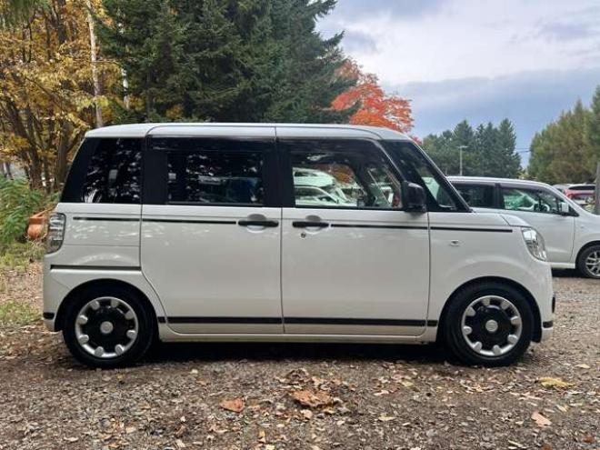 ムーヴキャンバスX ブラックアクセント リミテッド SAIII 4WD　記録簿　地デジナビ　バックカメラ　純正エンジンスターター　両側パワースライドドア　ETC　ドライブレコーダー　パワステ　パワーウィンドウ　社外アルミ　ABS　キーレスエントリー　ダウンサス(純正積込) 660