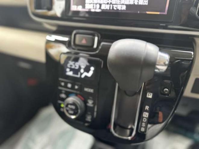 ムーヴキャンバスX ブラックアクセント リミテッド SAIII 4WD　記録簿　地デジナビ　バックカメラ　純正エンジンスターター　両側パワースライドドア　ETC　ドライブレコーダー　パワステ　パワーウィンドウ　社外アルミ　ABS　キーレスエントリー　ダウンサス(純正積込) 660