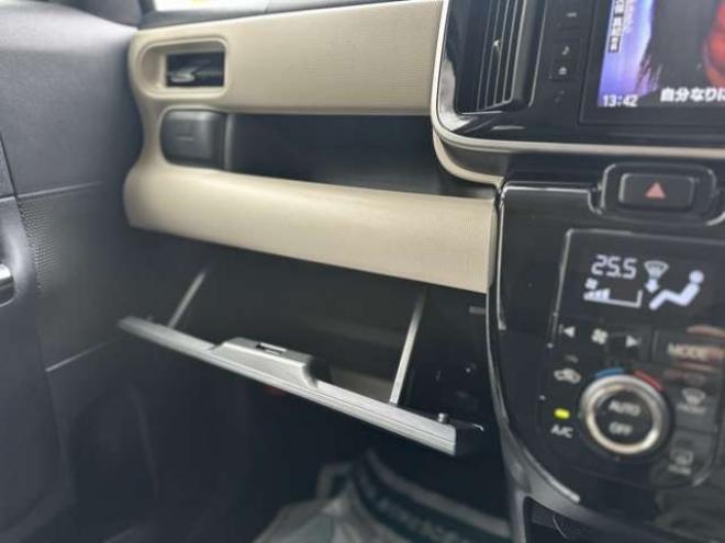 ムーヴキャンバスX ブラックアクセント リミテッド SAIII 4WD　記録簿　地デジナビ　バックカメラ　純正エンジンスターター　両側パワースライドドア　ETC　ドライブレコーダー　パワステ　パワーウィンドウ　社外アルミ　ABS　キーレスエントリー　ダウンサス(純正積込) 660