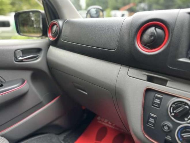 キャラバンNV350 2.5 プレミアムGX ロングボディ ディーゼルターボ 4WD　パワーウィンドウ　パワステ　社外ナビ　社外アルミ　ABS　キーレス　バックカメラ　エンジンスターター　ETC　リアヒーター　リアクーラー　盗難防止装置 2500