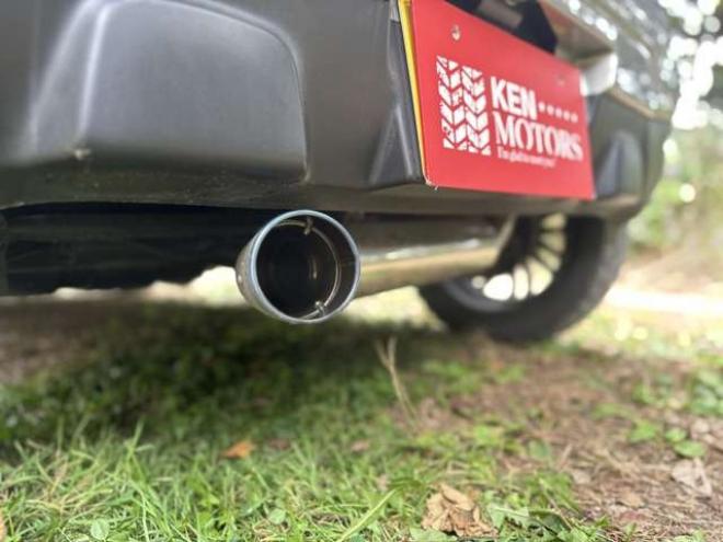 ハスラーX 4WD　社外マフラー　デュアルカメラブレーキサポート　パワステ　パワーウィンドウ　キーレス　オートエアコン　シートヒーター　純正アルミ　ナビTV　バックカメラ 660