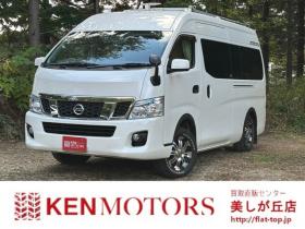 キャラバン　NV350 2.5 DX スーパーロングボディ ワイド ハイルーフ ディーゼルターボ 4WD　キャンピングカー　ソーラー充電&走行充電　バッテリーモニター　ツインサブバッテリー　FFヒーター　冷蔵庫　電子レンジ　後席モニター　ETC　換気扇　社外アルミ 2500