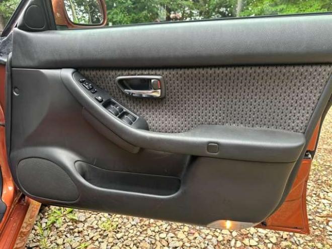 レガシィB4 2.0 RS タイプB 4WD　社外スターター　パワステ　パワーウィンドウ　純正エアロ　純正アルミ　ABS　キーレス　記録簿　電動シート　純正オーディオ 2000