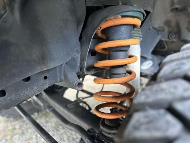 ランドクルーザー80 4.2 VXリミテッド EGR装着車 ディーゼルターボ 4WD　リフトアップ　社外バンパー　3連メーター　サンルーフ　キーレス　クルーズコントロール　ETC　パワステ　パワーウィンドウ　社外ナビ　社外アルミ　キーレスエントリー 4200