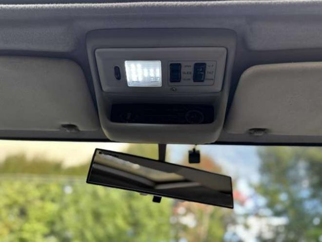 ランドクルーザー80 4.2 VXリミテッド EGR装着車 ディーゼルターボ 4WD　リフトアップ　社外バンパー　3連メーター　サンルーフ　キーレス　クルーズコントロール　ETC　パワステ　パワーウィンドウ　社外ナビ　社外アルミ　キーレスエントリー 4200