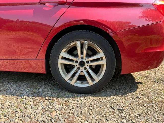 BMW3シリーズ 320i xドライブ 4WD　電動シート/ナビ/Bカメラ/CD/Bluetooth 正規輸入車 2000