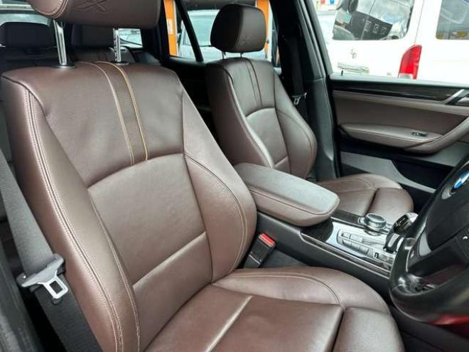 BMWX3 xドライブ20d Mスポーツ ディーゼルターボ 4WD　電動バックドア/ナビTV/Bカメラ/電動シート 正規輸入車 2000