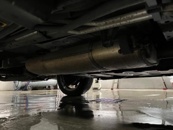 ヴェルファイア２．４Ｚ　プラチナセレクションⅡ　本州仕入　ワンオーナー　禁煙車　ＷＡＫＯＳバリアスコーティング済　純正１８インチＡＷ　純正１６ＡＷ＋スタッドレスタイヤ付　両側パワースライドドア　パワーバックドア　純正ナビ（フルセグ地デジ　ＤＶＤ再生　Ｂｌｕｅｔｏｏｔｈ）＋バックカメラ　純正リアフリップダウンモニター　コーナーセンサー　横滑り防止装置　ＨＩＤ　ＥＴＣ 　タイミングチェーン 4WD 2400 5Dr