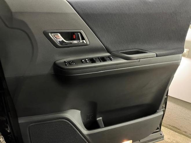 ヴェルファイア２．４Ｚ　プラチナセレクションⅡ　本州仕入　ワンオーナー　禁煙車　ＷＡＫＯＳバリアスコーティング済　純正１８インチＡＷ　純正１６ＡＷ＋スタッドレスタイヤ付　両側パワースライドドア　パワーバックドア　純正ナビ（フルセグ地デジ　ＤＶＤ再生　Ｂｌｕｅｔｏｏｔｈ）＋バックカメラ　純正リアフリップダウンモニター　コーナーセンサー　横滑り防止装置　ＨＩＤ　ＥＴＣ 　タイミングチェーン 4WD 2400 5Dr