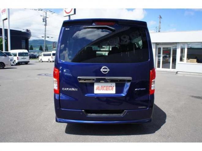 キャラバン2.4 AUTECH エクステリア セレクション ロングボディ ディーゼルターボ 4WD　エクステリアセレクション4WD　Bodyline新作17インチAW&薄型オーバーフェンダー&ベッドキットTYPE2　ヨコハマPARADA215/60R17 登録済未使用車 2400