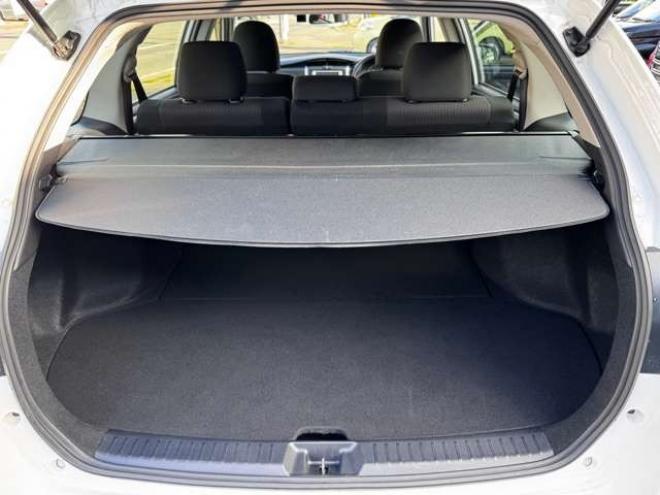 カローラフィールダー1.5 X  ビジネスパッケージ 4WD　キーレス・メモリーナビ・Bluetooth・横滑り防止・ワイパーデザイアー・ETC 1500