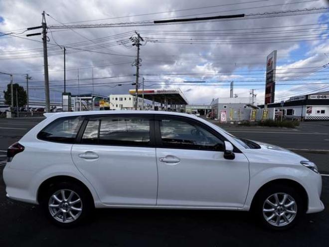 カローラフィールダー1.5 X  ビジネスパッケージ 4WD　キーレス・メモリーナビ・Bluetooth・横滑り防止・ワイパーデザイアー・ETC 1500