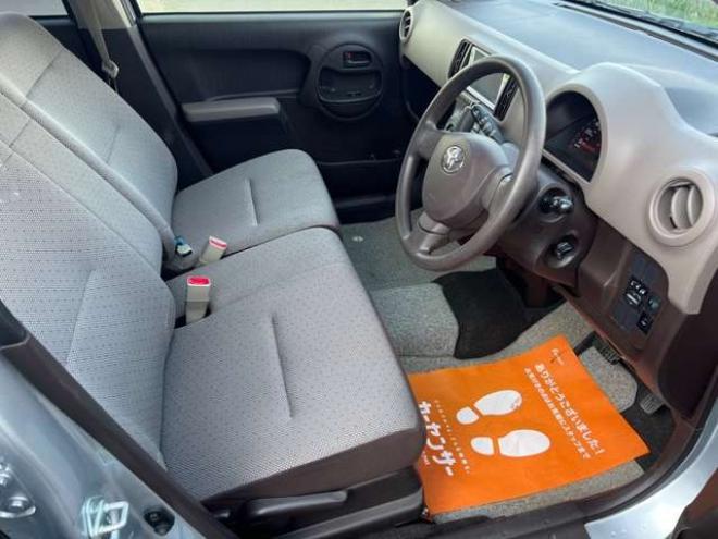 パッソ1.0 X 4WD　スマートキー　ナビ　TV エンジンスターター　電動格納ミラー 1000