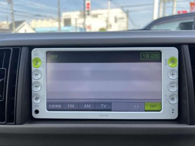 パッソ1.0 X 4WD　スマートキー　ナビ　TV エンジンスターター　電動格納ミラー 1000