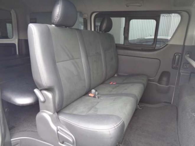 ハイエースバン3.0 スーパーGL ダークプライム ロングボディ ディーゼルターボ 4WD　ワンオーナー　R6年タイミングベルト交換済　スマートキー　　社外ナビ　バックカメラ　フロント・サイドカメラ　バッドラッカー17インチアルミホイール　バッドフェイスボンネット 3000