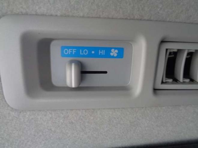 ハイエースバン3.0 スーパーGL ダークプライム ロングボディ ディーゼルターボ 4WD　ワンオーナー　R6年タイミングベルト交換済　スマートキー　　社外ナビ　バックカメラ　フロント・サイドカメラ　バッドラッカー17インチアルミホイール　バッドフェイスボンネット 3000