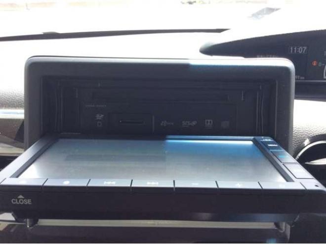 N-BOXカスタム 660 G EX ホンダセンシング 4WD　パワスラ　シートヒーター　スマートキー　プッシュスタート　クルーズコントロール　ホンダ純正ナビ　バックカメラ　電動格納ミラー　横滑り防止装置　車線逸脱防止　衝突被害軽減システム　オートライト　ETC 660