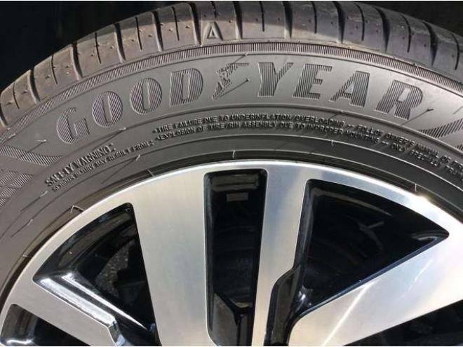 ルーミー1.0 カスタム G 4WD　両側パワスラ　プッシュスタート　スマキー　LEDヘッドライト&フォグ　クルーズコントロール　横滑り防止　衝突被害軽減システム　アイドリングストップ　バックカメラ　トヨタ純正ナビ　フルセグTV 1000