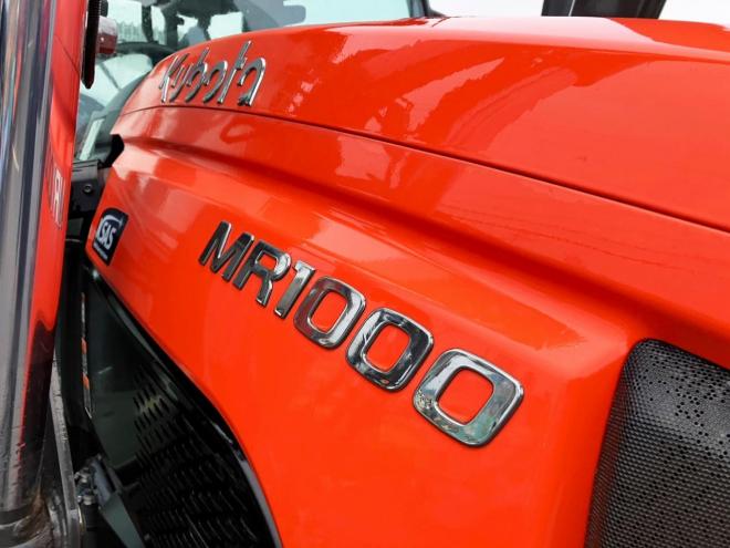 トラクタークボタ　中古　MR1000