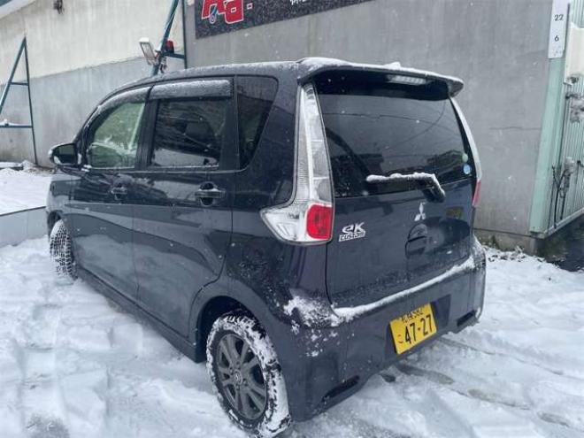 eKカスタムG　9日まで限　定プライ　ス　FF車　前輪駆動　スマートキー　アラウンドビューモニター 2WD 660