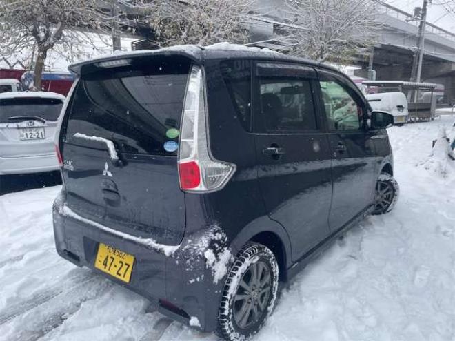 eKカスタムG　9日まで限　定プライ　ス　FF車　前輪駆動　スマートキー　アラウンドビューモニター 2WD 660