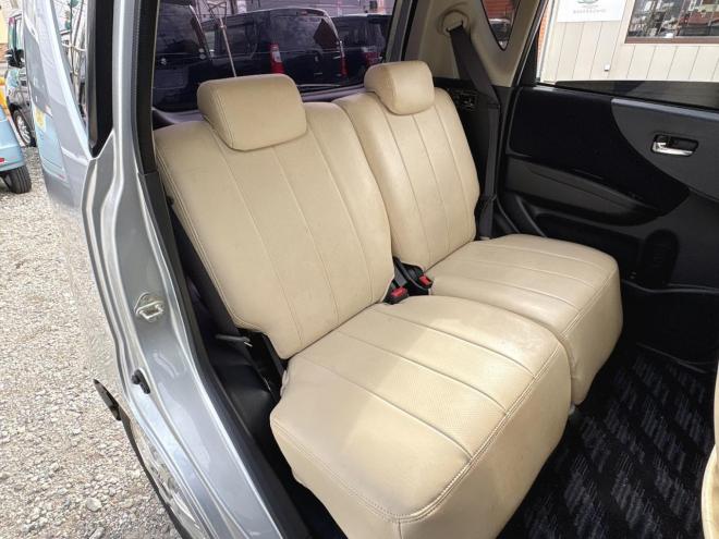 ムーヴ660カスタムR 4WD　ローンが不安な方＜優遇ローン＞寒冷地仕様　ユーザー買取車　社外ナビ 