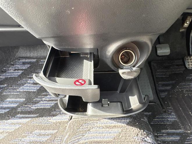 ムーヴ660カスタムR 4WD　ローンが不安な方＜優遇ローン＞寒冷地仕様　ユーザー買取車　社外ナビ 