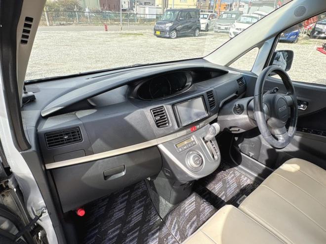 ムーヴ660カスタムR 4WD　ローンが不安な方＜優遇ローン＞寒冷地仕様　ユーザー買取車　社外ナビ 