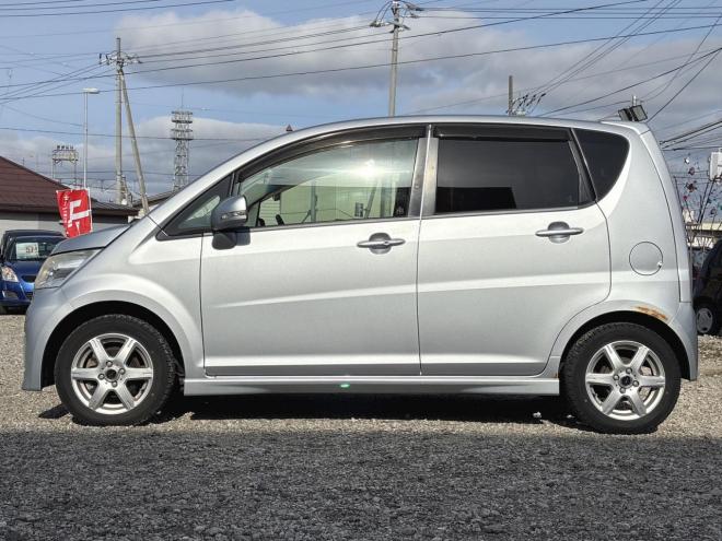 ムーヴ660カスタムR 4WD　ローンが不安な方＜優遇ローン＞寒冷地仕様　ユーザー買取車　社外ナビ 