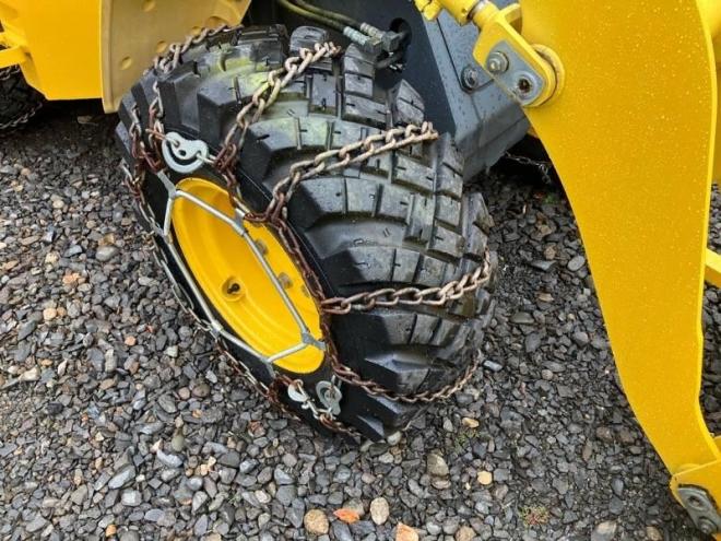 ホイールローダWA30-6 スノータイヤ＆チェーン付