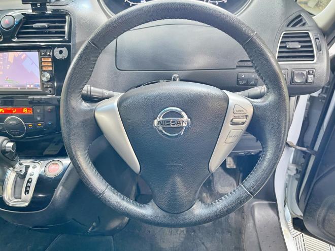 セレナ2.0ハイウェイスターAセーフティPKG 4WD 5年保証 スマキー ナビTV Bカメ ETC 寒冷地仕様 禁煙 車検整備2年付 修復歴無