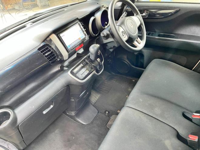 N-BOX660カスタムG Lパッケージ 4WD 5年保証 スマキー ナビTV Bカメ ETC 寒冷地仕様 禁煙 車検整備2年付 修復歴無