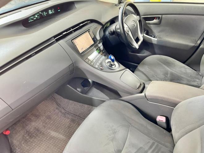 プリウス1.8G 5年保証 スマキー ナビTV Bカメ エンスタ ETC 寒冷地仕様 禁煙 車検整備2年付 修復歴無