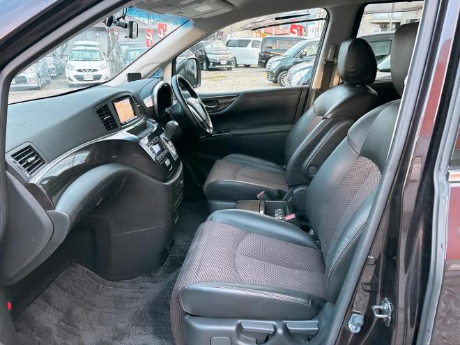 エルグランド2.5 250ハイウェイスター 4WD　ローンが不安な方＜優遇ローン＞1年保証　本州仕入　寒冷地仕様