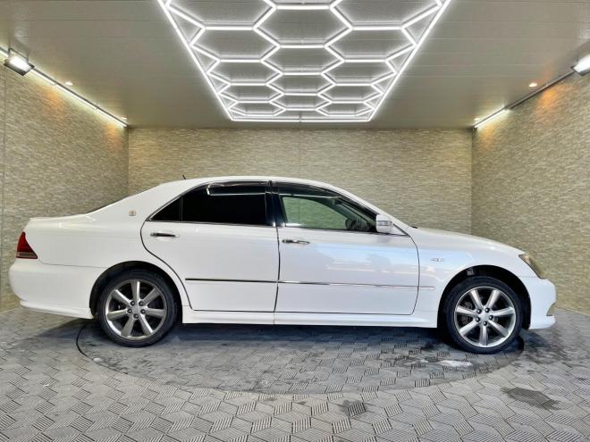 クラウンアスリート2.5i-Four60thスペシャルED 4WD 5年保証 スマキー ナビ Bカメ ETC 寒冷地仕様 禁煙 車検整備2年付