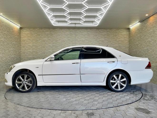 クラウンアスリート2.5i-Four60thスペシャルED 4WD 5年保証 スマキー ナビ Bカメ ETC 寒冷地仕様 禁煙 車検整備2年付