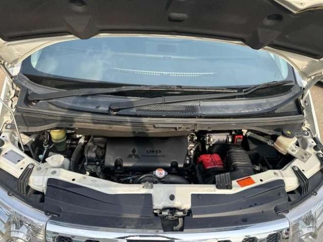 デリカD：5 2.2 シャモニー ディーゼルターボ 4WD　ワンオーナー/社外ナビ/両側パワスラ/ETC 2300