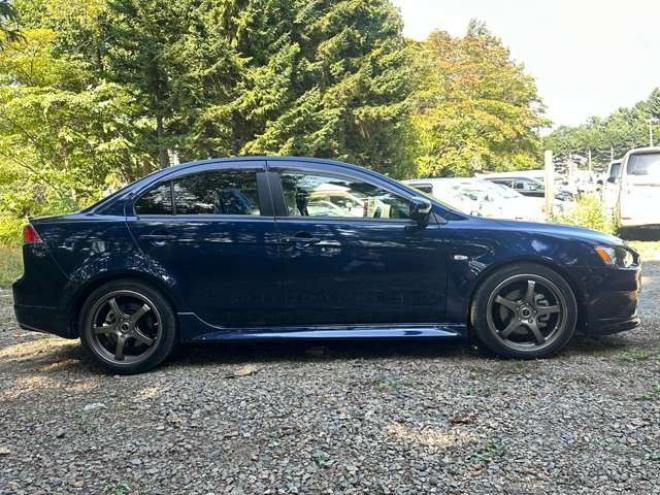 ギャランフォルティス 2.0 ラリーアート 4WD　社外ナビ　フルセグ　バックカメラ　ドラレコ　パワーウィンドウ　パワステ　ABS　キーレスエントリー　盗難防止装置　　クルーズコントロール 2000