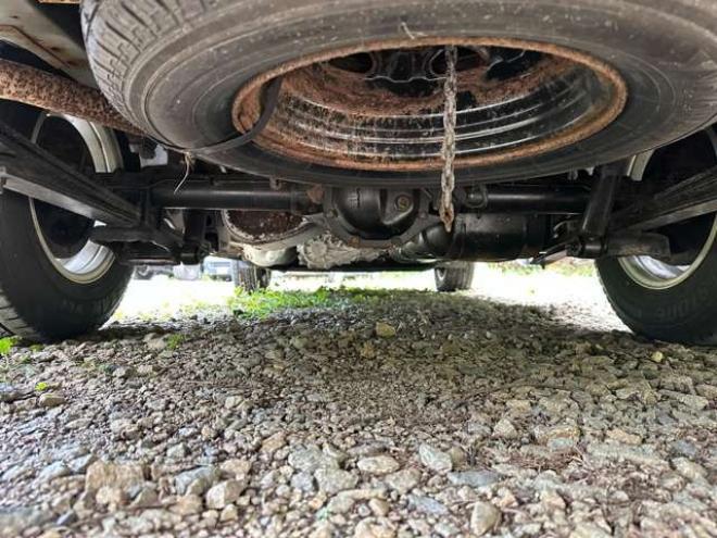 キャラバンNV350 2.5 プレミアムGX ロングボディ ディーゼルターボ 4WD　パワステ　パワーウィンドウ　純正ナビ　社外アルミ　ABS　リアヒーター　フルセグ　バックカメラ　ETC　キーレス　両側スライドドア 2500