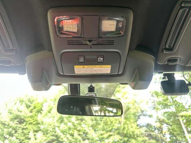 フォレスター2.0 tS 4WD　300台限定車/ターボ/社外ナビ/Bカメラ/電動リアゲート 2000